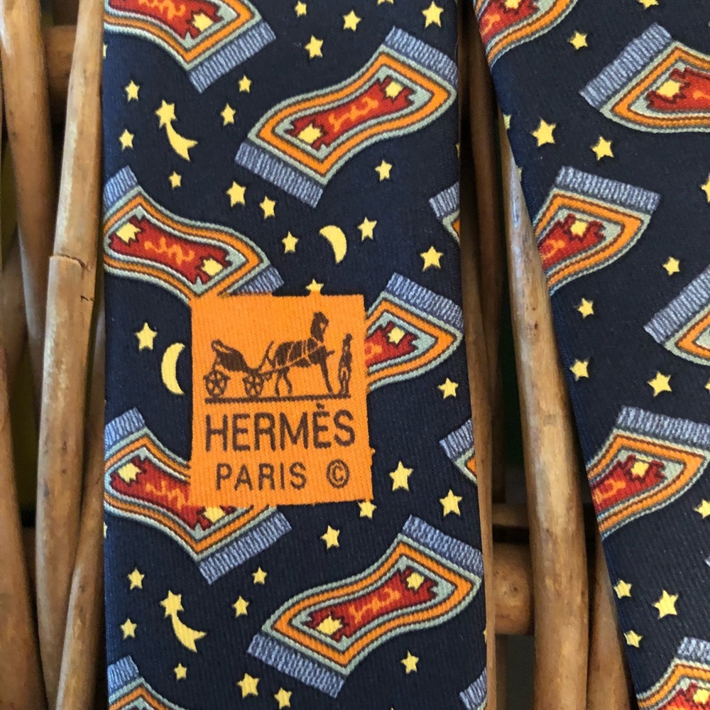 Hermès magic carpet tie
